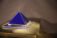 天空のピラミッド、白いオーロラ 11
